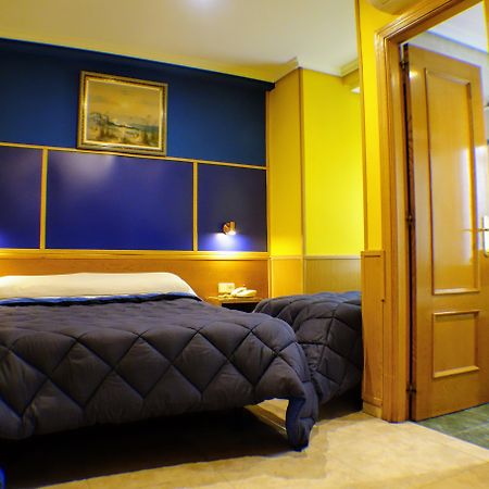 Hotel Trípolis Toledo Exteriér fotografie
