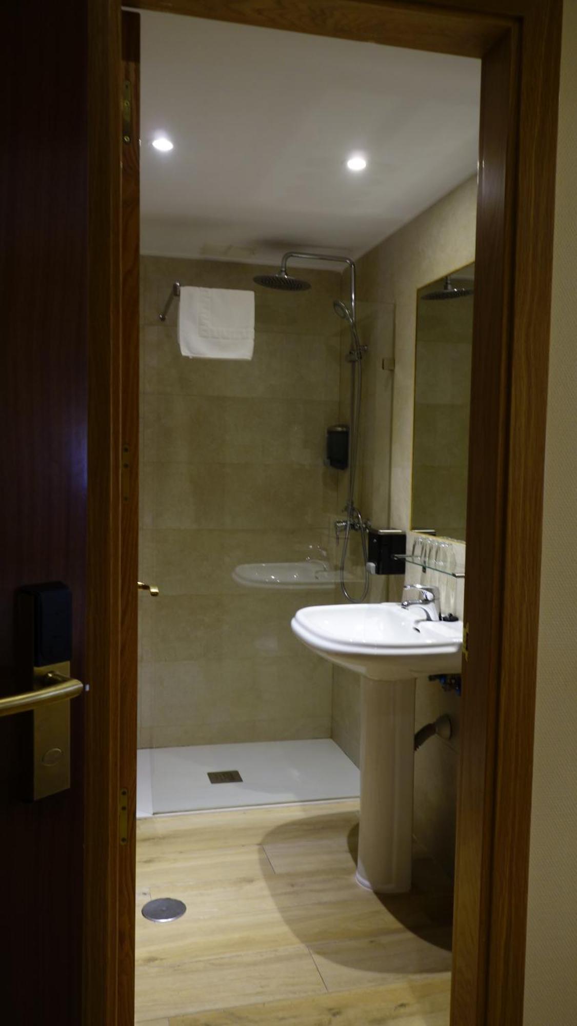 Hotel Trípolis Toledo Exteriér fotografie